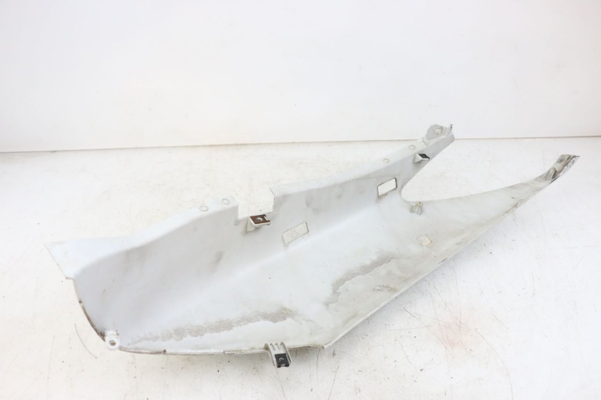 photo de LATERAL TRASEIRO DIREITO YAMAHA X-MAX XMAX 250 (2006 - 2009) - Outro ângulo de visão