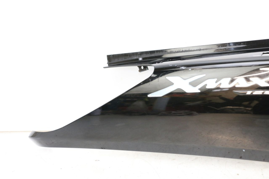 photo de LATERAL TRASEIRO DIREITO YAMAHA XMAX X-MAX 125 (2006 - 2009) - Detalhes característicos
