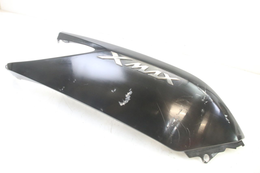 photo de LATERAL TRASEIRO DIREITO YAMAHA X-MAX XMAX 125 (2010 - 2013) - Detalhe da peça