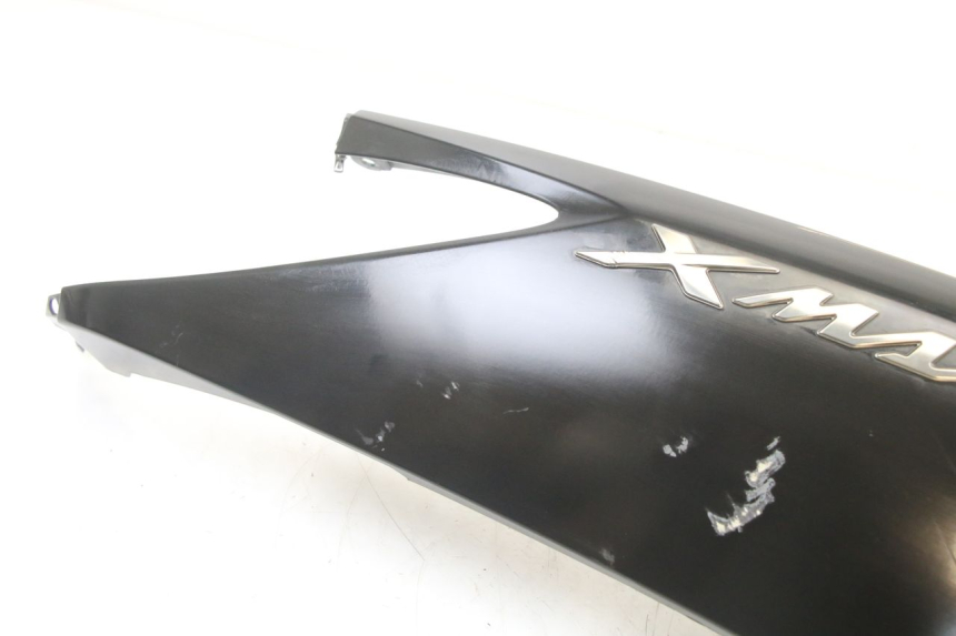photo de LATERAL TRASEIRO DIREITO YAMAHA X-MAX XMAX 125 (2010 - 2013) - Zoom do estado de desgaste