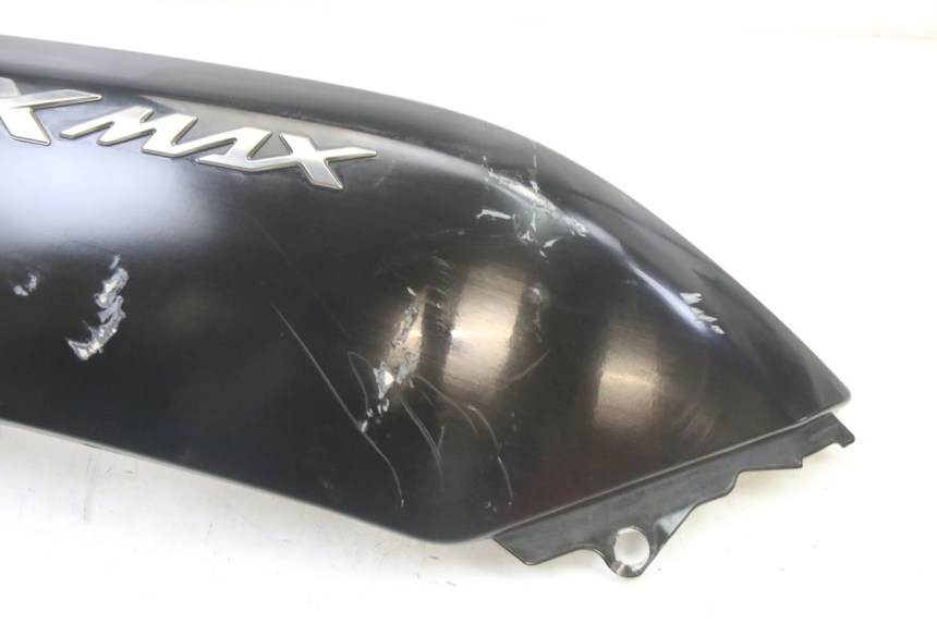 photo de LATERAL TRASEIRO DIREITO YAMAHA X-MAX XMAX 125 (2010 - 2013) - Outro ângulo de visão