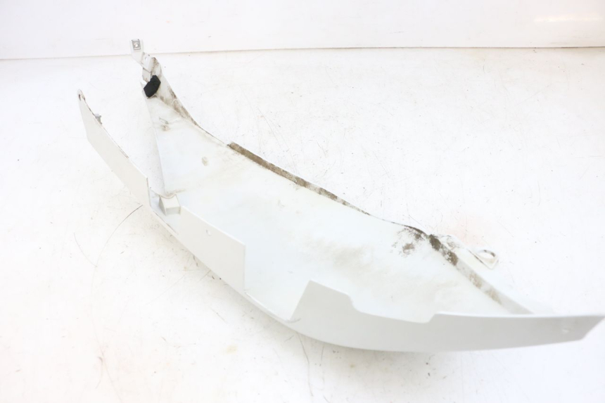 photo de LATERAL TRASEIRO DIREITO YAMAHA X-MAX XMAX 125 (2010 - 2013) - Zoom do estado de desgaste
