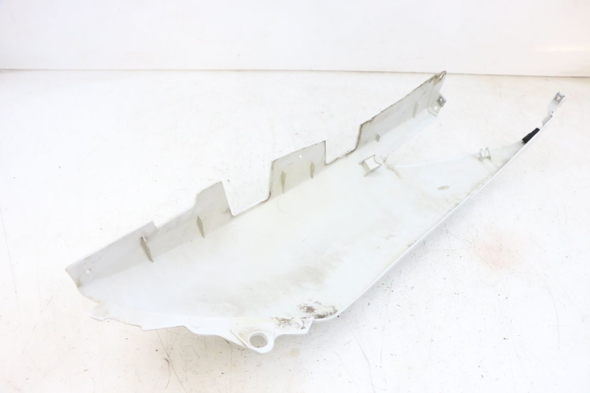 photo de LATERAL TRASEIRO DIREITO YAMAHA X-MAX XMAX 125 (2010 - 2013) - Vista geral