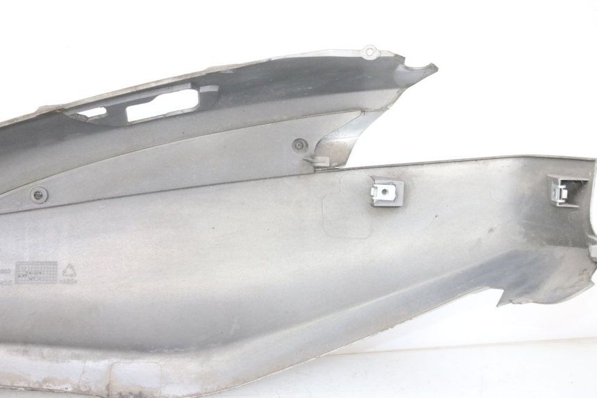 photo de LATERAL TRASEIRO DIREITO PIAGGIO X10 125 (2012 - 2017) - Vista geral