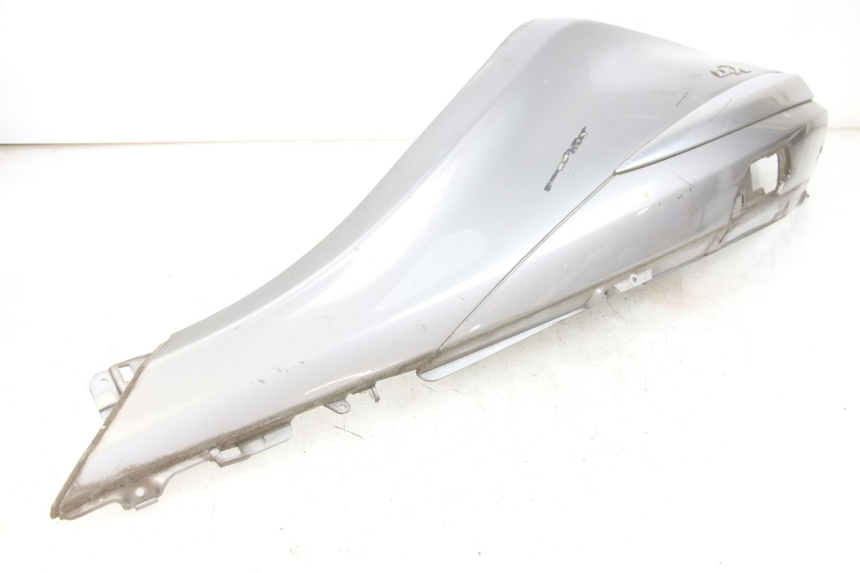 photo de LATERAL TRASEIRO DIREITO PIAGGIO X10 125 (2012 - 2017) - Estado da superfície