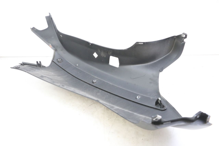 photo de LATERAL TRASEIRO DIREITO PIAGGIO XEVO - X EVO 125 (2007 - 2017) - Detalhe da peça