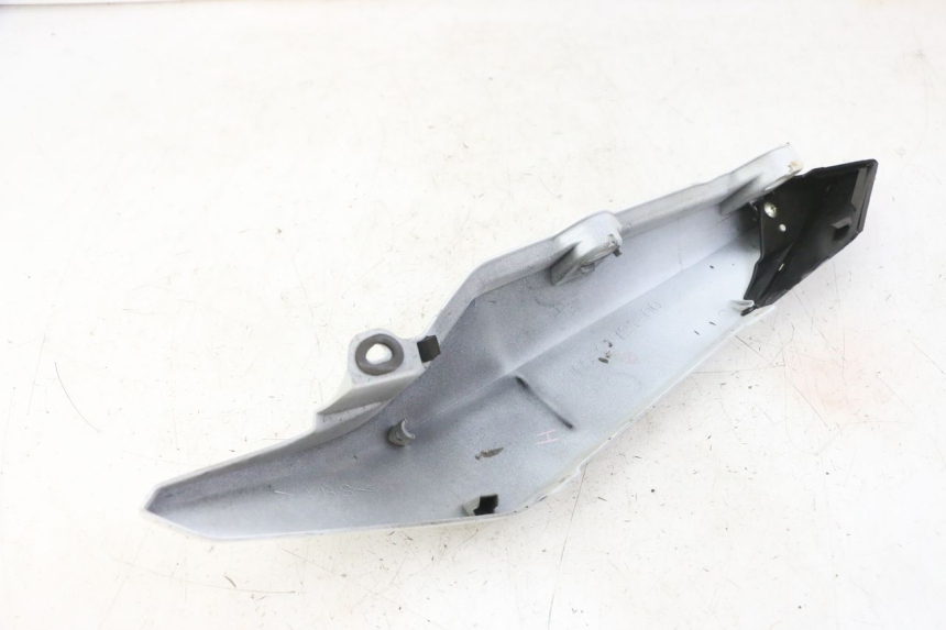 photo de LATERAL TRASEIRO DIREITO YAMAHA XJ6 ABS 600 (2008 - 2016) - Ampliação técnica