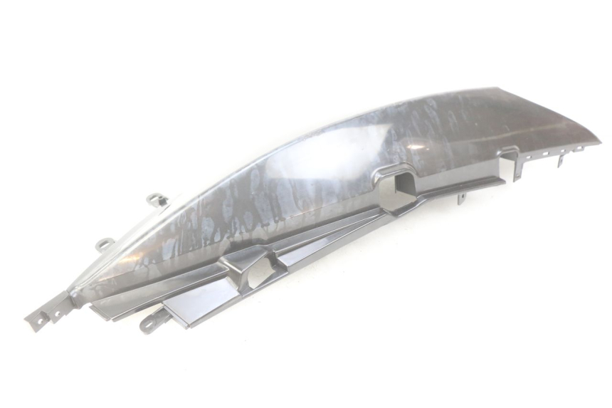 photo de LATERAL TRASEIRO DIREITO YAMAHA XP T-MAX TMAX ABS 500 (2004 - 2007) - Peça verificada