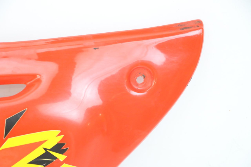photo de LATERAL TRASEIRO DIREITO PEUGEOT XP6 50 (1997 - 2003) - Pontos de fixação