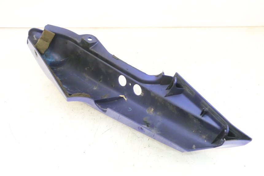 photo de LATERAL TRASEIRO DIREITO YAMAHA FZS FAZER 600 (2001 - 2003) - Zoom do estado de desgaste