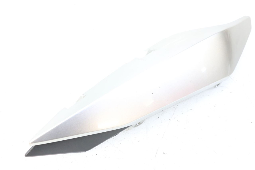 photo de LATERAL TRASEIRO DIREITO YAMAHA XJ6 600 (2008 - 2016) - Outro ângulo de visão