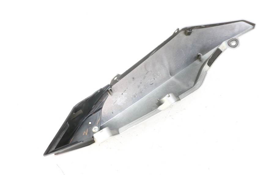 photo de LATERAL TRASEIRO DIREITO YAMAHA XJ6 600 (2008 - 2016) - Ampliação técnica