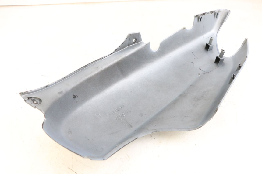 photo de LATERAL TRASEIRO DIREITO YAMAHA YN NEO'S 50 (1997 - 2004) - Zoom do estado de desgaste