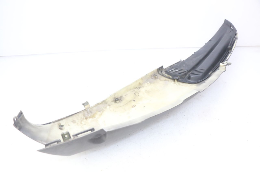 photo de LATERAL TRASEIRO DIREITO YIYING YY50QT-10 50 (2007 - 2022) - Detalhe da peça