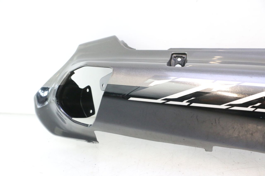 photo de LADO TRASEIRO DIREITO KAWASAKI ZZR 600 (1995 - 2004) - Detalhe da peça
