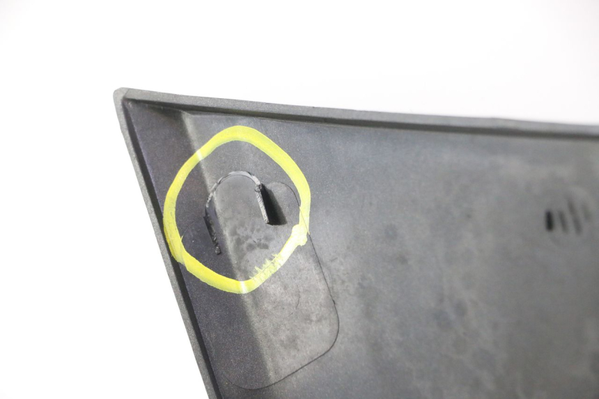 photo de LADO TRASEIRO DIREITO KAWASAKI ZZR 600 (1995 - 2004) - Vista de perto