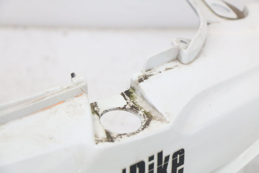 photo de LATERAL TRASEIRO ESQUERDO SUZUKI ADDRESS 110 (2015 - 2020) - Detalhes característicos