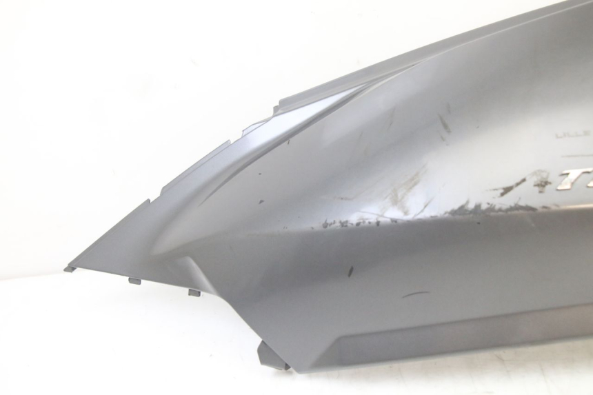 photo de LATERAL TRASEIRO ESQUERDO APRILIA ATLANTIC 125 (2003 - 2009) - Detalhe da peça