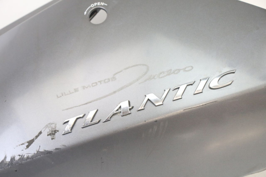 photo de LATERAL TRASEIRO ESQUERDO APRILIA ATLANTIC 125 (2003 - 2009) - Outro ângulo de visão