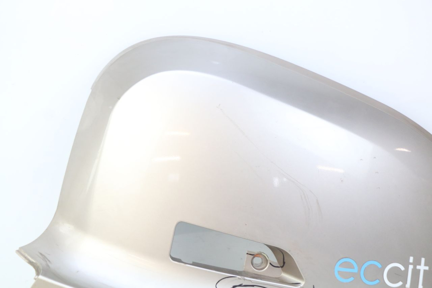 photo de LATERAL TRASEIRO ESQUERDO ECCITY ARTELEC 670 1 (2013 - 2017) - Detalhes característicos