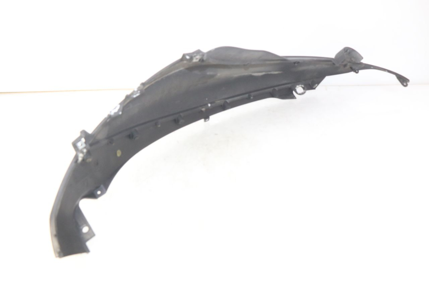 photo de LATERAL TRASEIRO ESQUERDO PIAGGIO BEVERLY 125 (2010 - 2015) - Detalhe da peça