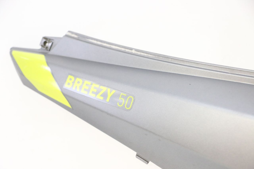 photo de LATERAL TRASEIRO ESQUERDO MOTRON BREEZY 4T 50 (2021 - 2025) - Ampliação dos componentes