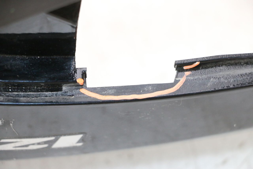 photo de LATERAL TRASEIRO ESQUERDO SUZUKI BURGMAN 125 (2007 - 2014) - Ampliação técnica