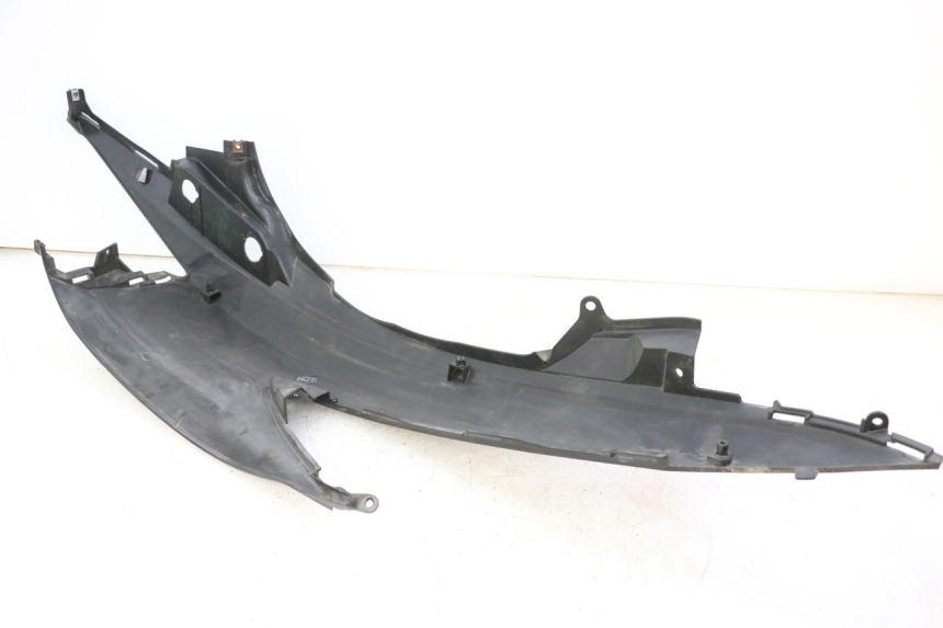 photo de LATERAL TRASEIRO ESQUERDO SUZUKI BURGMAN 125 (2007 - 2014) - Estado da superfície