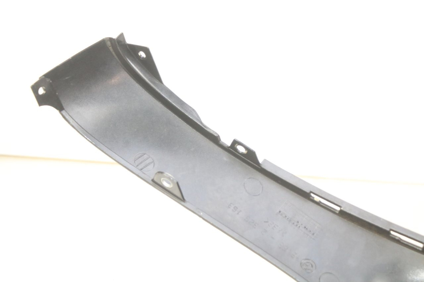 photo de LATERAL TRASEIRO ESQUERDO BMW C1 125 (2000 - 2003) - Ampliação técnica