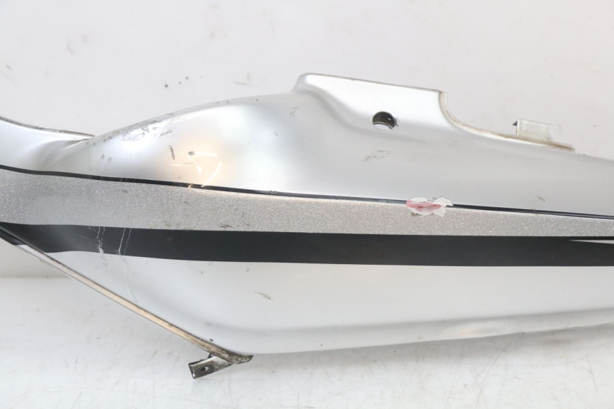 photo de LATERAL TRASEIRO ESQUERDO BMW C1 125 (2000 - 2003) - Zoom do estado de desgaste