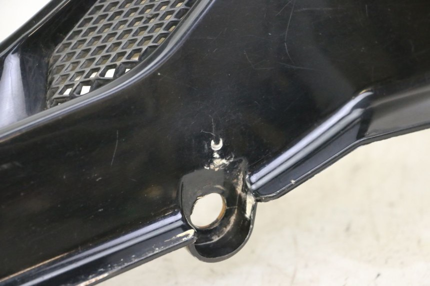 photo de LATERAL TRASEIRO ESQUERDO ORCAL CAVARO 4T 50 (2019 - 2023) - Pontos de fixação