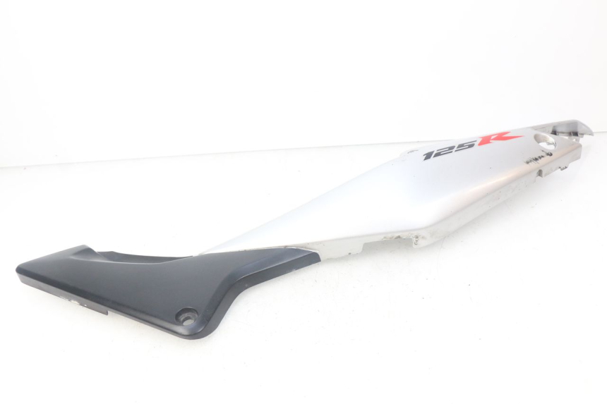 photo de LATERAL TRASEIRO ESQUERDO HONDA CBR R 125 (2003 - 2006) - Estado da superfície