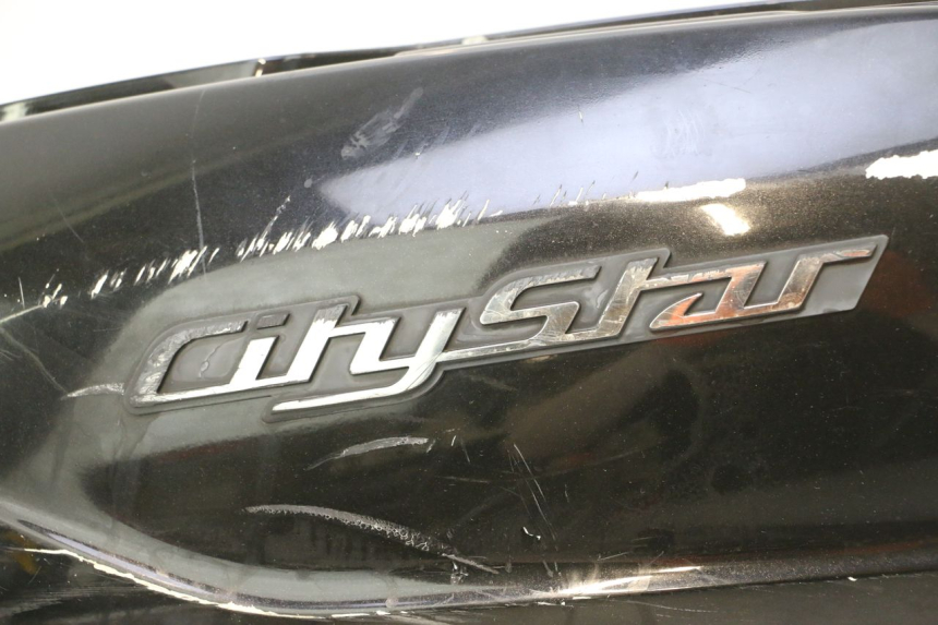 photo de LATERAL TRASEIRO ESQUERDO PEUGEOT CITYSTAR 2T 50 (2018 - 2021) - Detalhe da peça