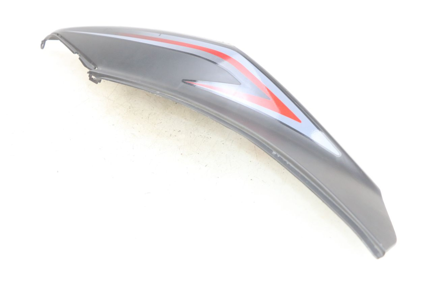 photo de LATERAL TRASEIRO ESQUERDO SYM CROX 4T 50 (2016 - 2023) - Detalhe da peça