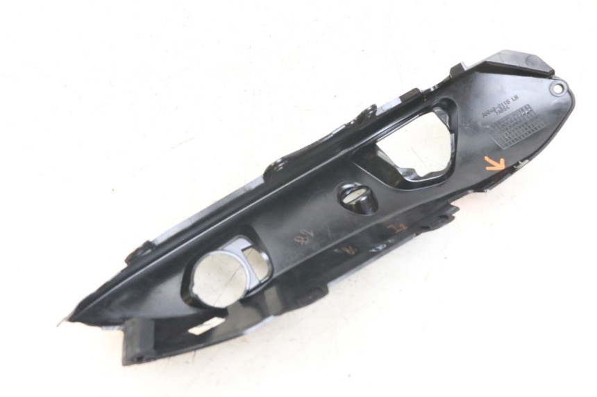 photo de LATERAL TRASEIRO ESQUERDO KAWASAKI ER-6 ER6 N 650 (2012 - 2016) - Pontos de fixação