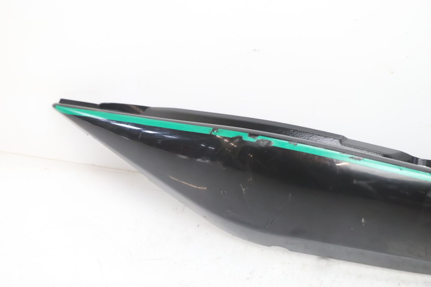 photo de LATERAL TRASEIRO ESQUERDO KAWASAKI ER-6 ER6 N 650 (2005 - 2009) - Detalhe da peça