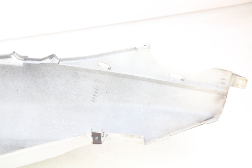 photo de LATERAL TRASEIRO ESQUERDO HONDA FES S-WING SWING ABS 125 (2007 - 2015) - Zoom do estado de desgaste
