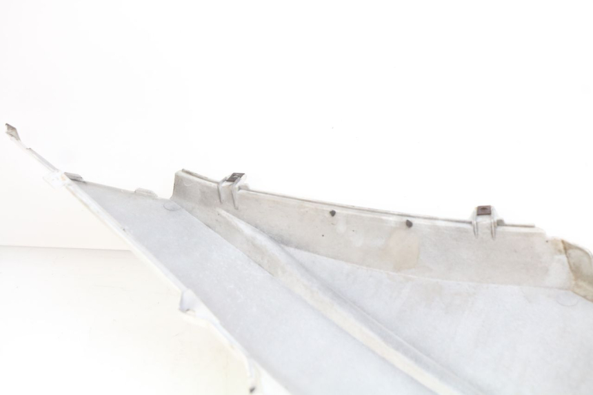 photo de LATERAL TRASEIRO ESQUERDO HONDA FES S-WING SWING ABS 125 (2007 - 2015) - Pontos de fixação