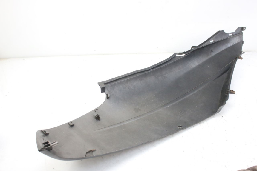 photo de LATERAL TRASEIRO ESQUERDO HONDA FES S-WING SWING ABS 125 (2007 - 2015) - Estado da superfície