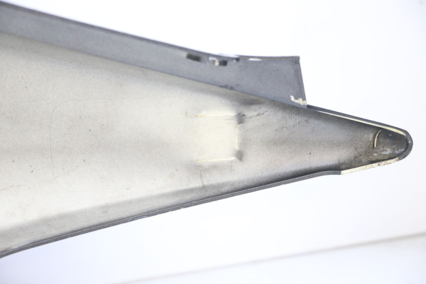 photo de LATERAL TRASEIRO ESQUERDO HONDA FJS SILVER WING SILVERWING 400 (2005 - 2008) - Zoom do estado de desgaste