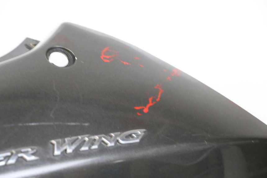 photo de LATERAL TRASEIRO ESQUERDO HONDA FJS SILVER WING SILVERWING 400 (2005 - 2008) - Pontos de fixação