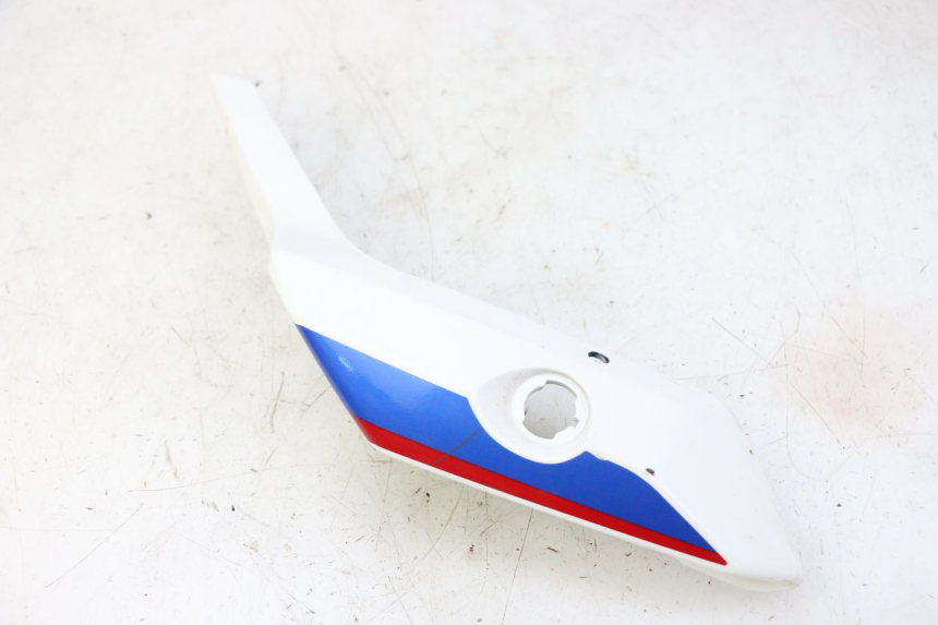 photo de LATERAL TRASEIRO ESQUERDO BMW G310 R 310 (2016 - 2020) - Pontos de fixação