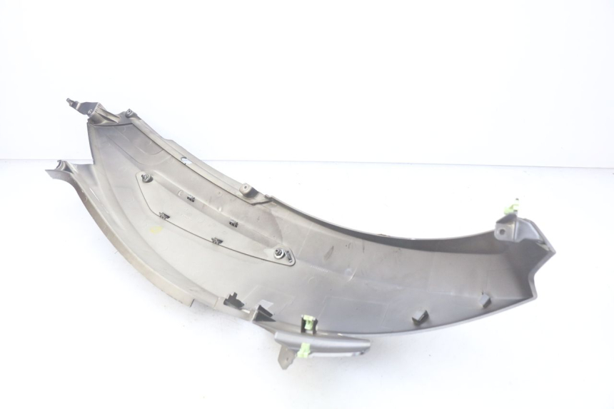 photo de LATERAL TRASEIRO ESQUERDO PEUGEOT GEOPOLIS 400 (2007 - 2013) - Pontos de fixação
