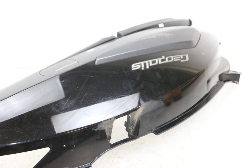 photo de LATERAL TRASEIRO ESQUERDO PEUGEOT GEOPOLIS RS 125 (2007 - 2009) - Zoom do estado de desgaste