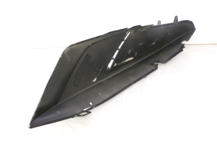photo de LATERAL TRASEIRO ESQUERDO GILERA GP 800 (2007 - 2013) - Vista de perto