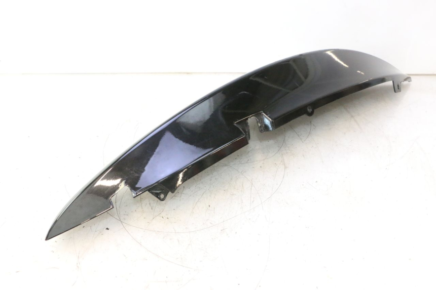 photo de LATERAL TRASEIRO ESQUERDO GILERA GP 800 (2007 - 2013) - Pontos de fixação