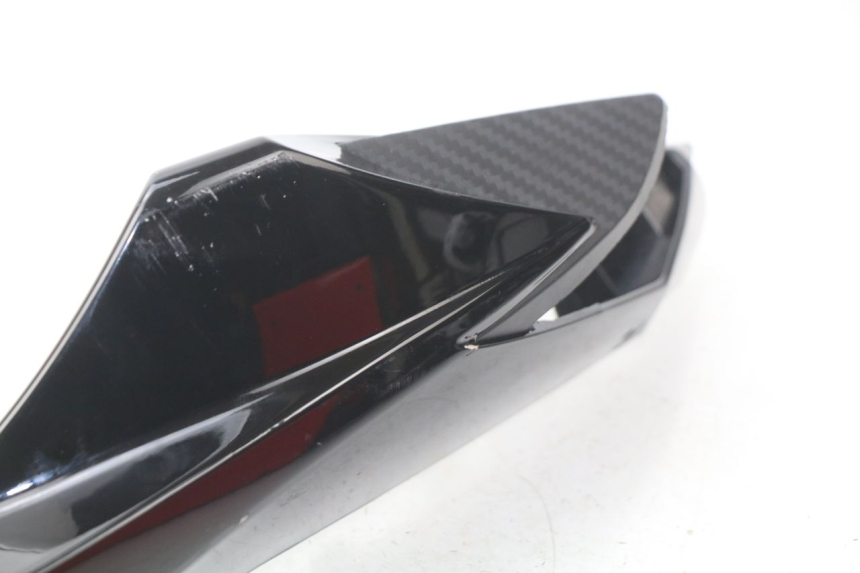 photo de LATERAL TRASEIRO ESQUERDO SUZUKI GSX-R GSXR 750 (2011 - 2016) - Detalhes característicos