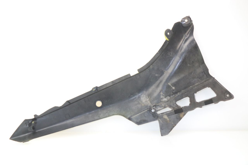 photo de LATERAL TRASEIRO ESQUERDO SUZUKI GSXF GSX F 600 (1988 - 1997) - Detalhes característicos