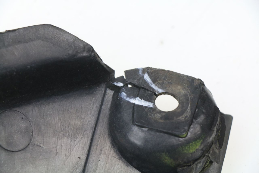 photo de LATERAL TRASEIRO ESQUERDO SUZUKI GSXF GSX F 600 (1988 - 1997) - Ampliação dos componentes