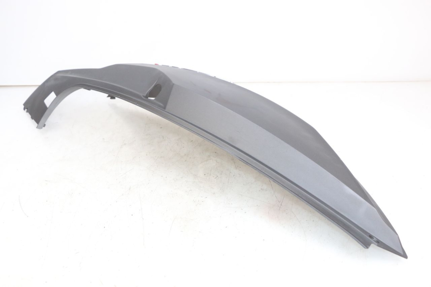 photo de LATERAL TRASEIRO ESQUERDO SYM GTS EFI 125 (2012 - 2016) - Detalhes característicos